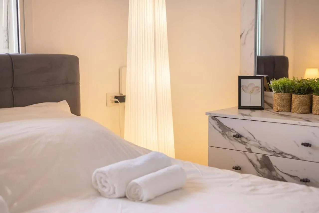 Апартаменты Bahai Gardens Vista Penthouse With Mamad By Sea N' Rent Хайфа
