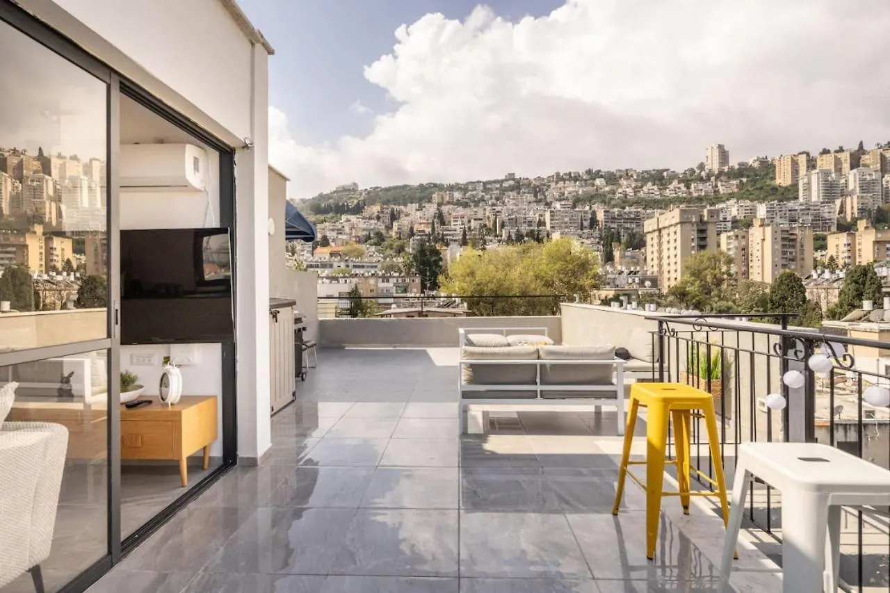 Апартаменты Bahai Gardens Vista Penthouse With Mamad By Sea N' Rent Хайфа